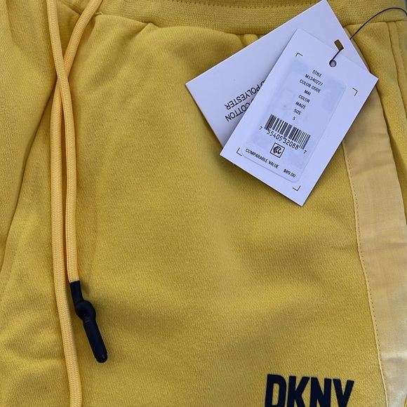 dkny shorts - Picture 4 of 4